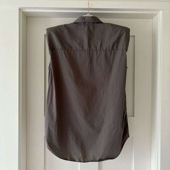 Babaton Charcoal Button-Down Shirt Sz SM - Picture 3 of 4